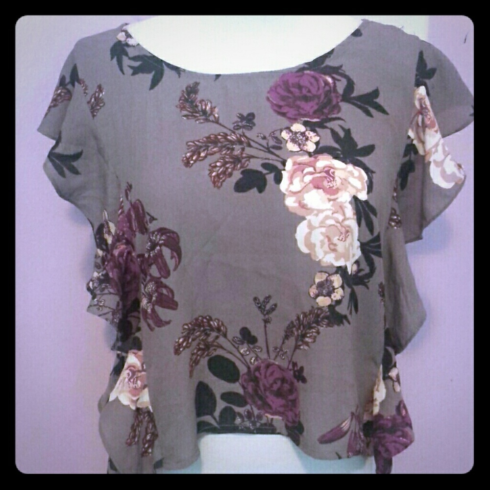Ruffled floral top